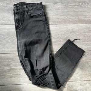 JOE’s THE ICON ANKLE Mid Rise Skinny Ankle. 29